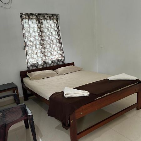 Hare Krishna Hotell Arambol Exteriör bild