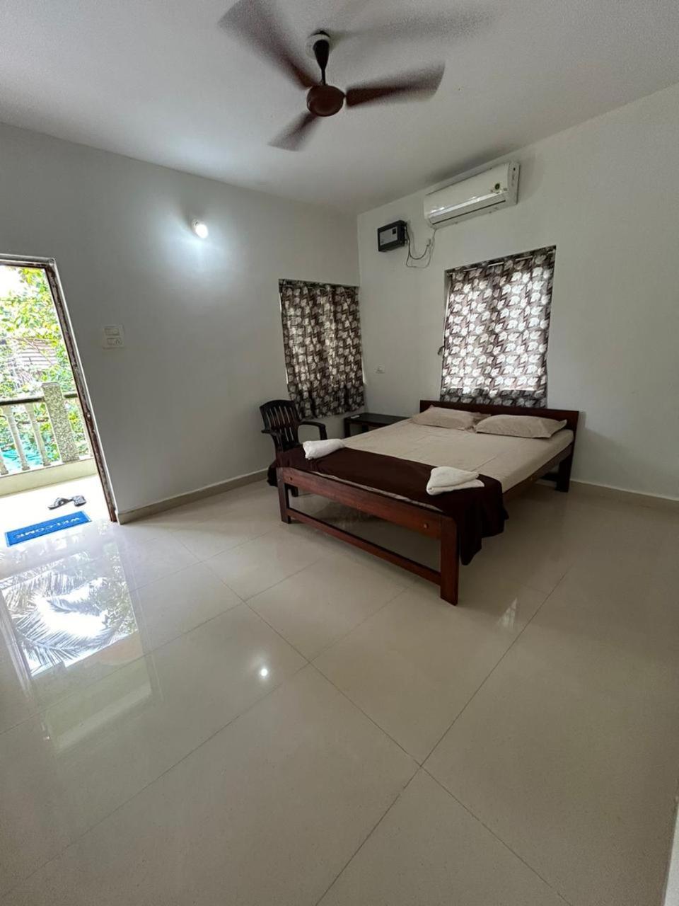 Hare Krishna Hotell Arambol Exteriör bild