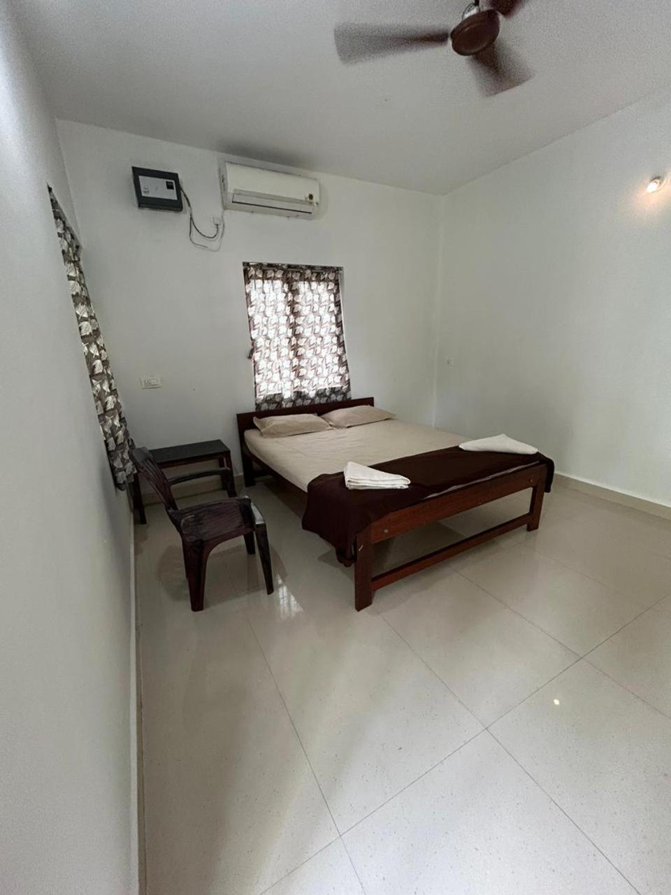 Hare Krishna Hotell Arambol Exteriör bild